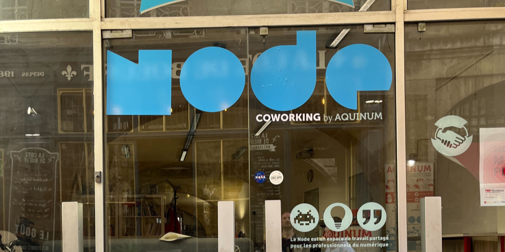 L'espace de coworking bordelais où j'ai appris, puis installé mon activité — DevByStack